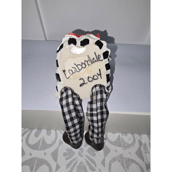 Chef Shelf-Sitter Figurine with Menu Scroll & Gingham Legs – Kitchen Décor - Picture 8 of 16